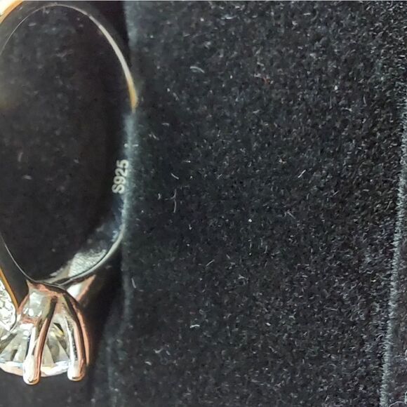 1 Carat Round Moissanite 925 Silver Ring - Picture 9 of 12